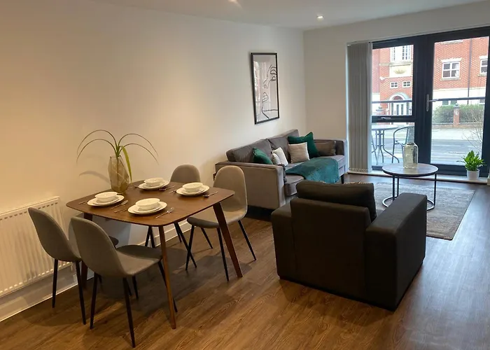 Luxury Apartment, Free Parking & Free Gym * York