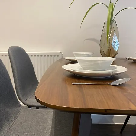 Luxury Apartment, Free Parking & Free Gym * York